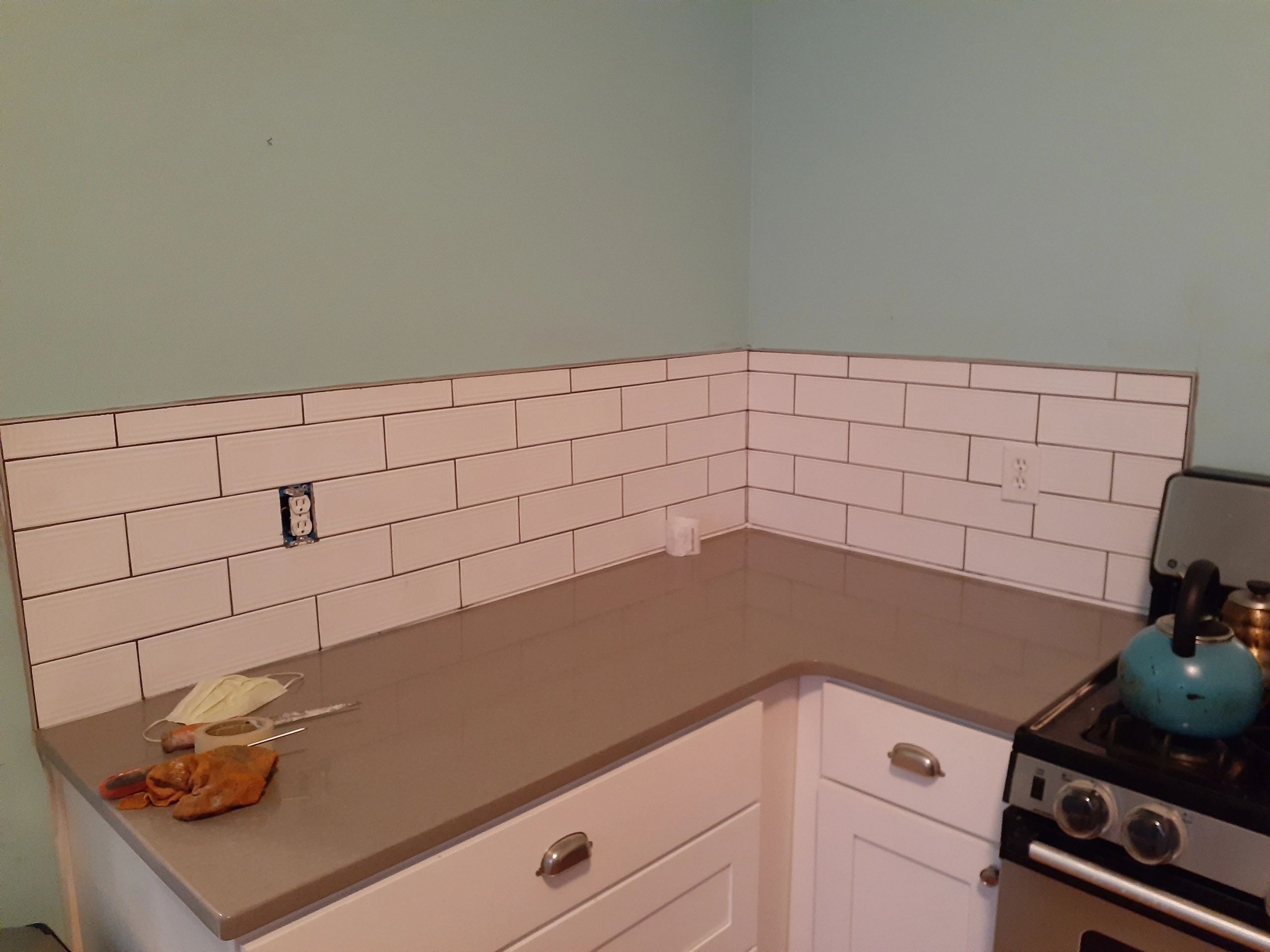 Kitchen backsplash tile installation